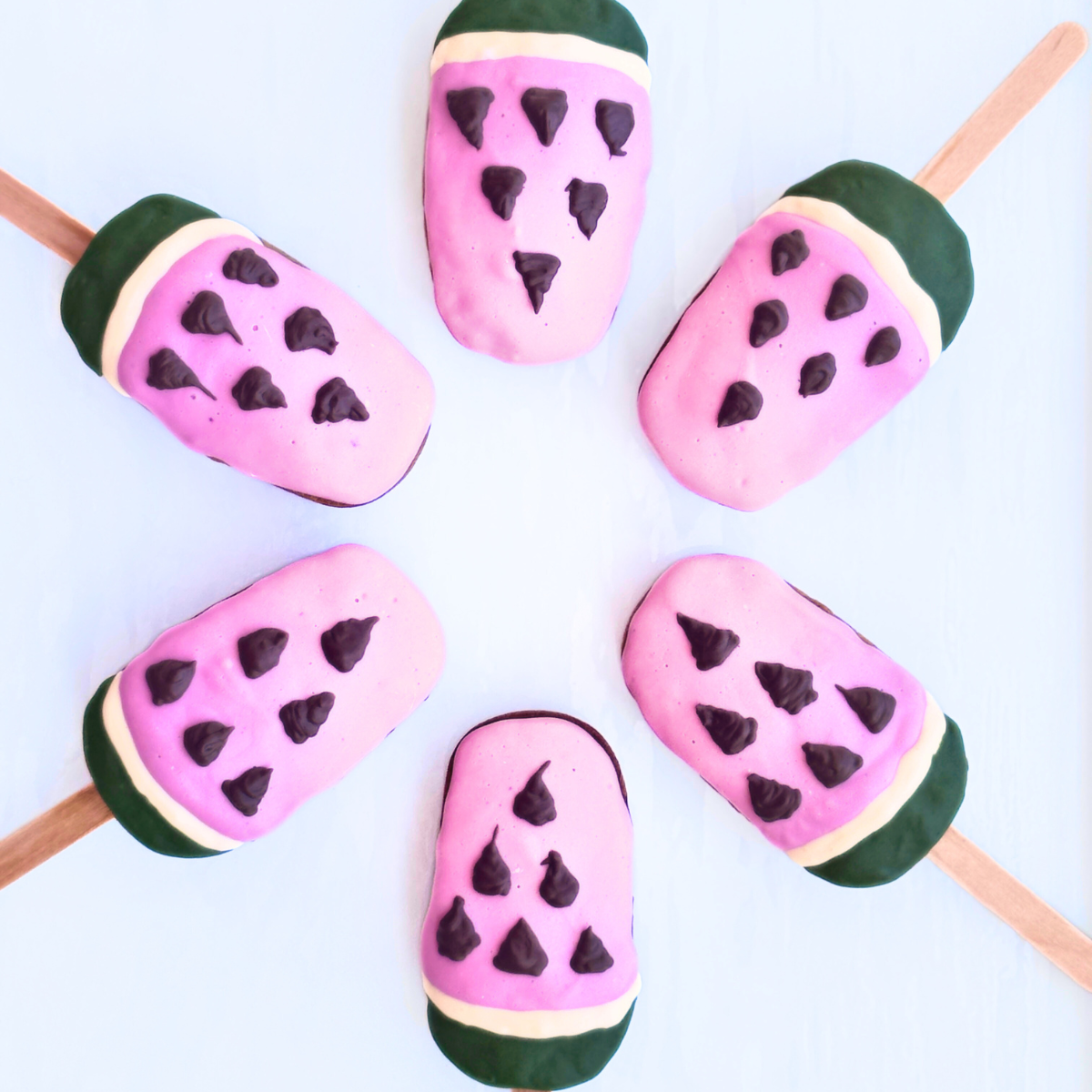 "Watermelon" Cake Pops for Dogs | Gluten-Free Peanut Butter, Banana + Cinnamon Dog Treat