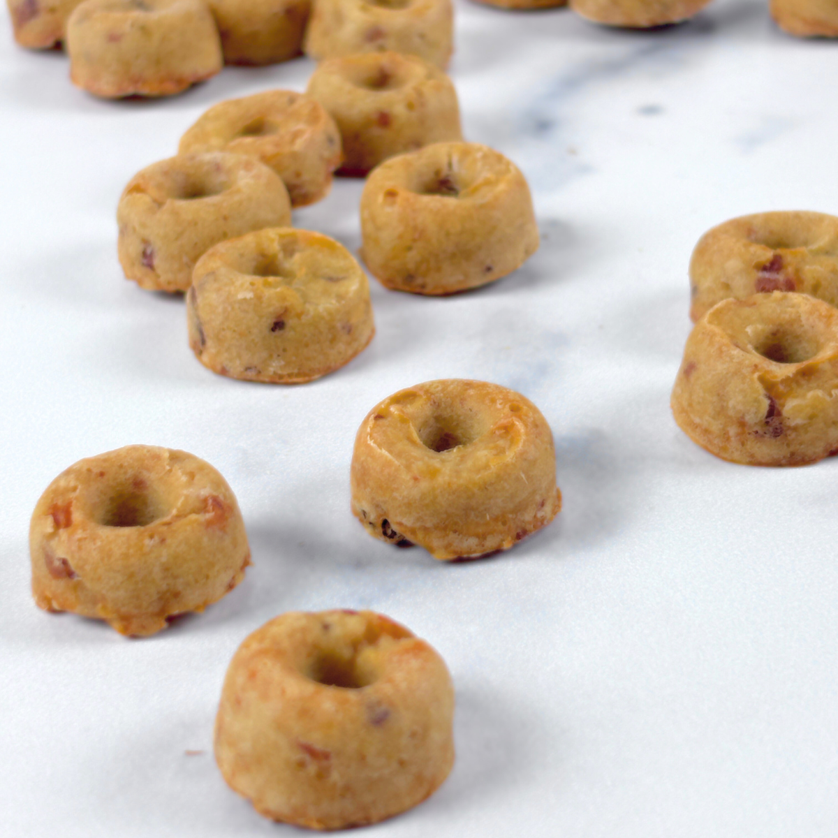 Dog Biscuit Treats Maple and Bacon