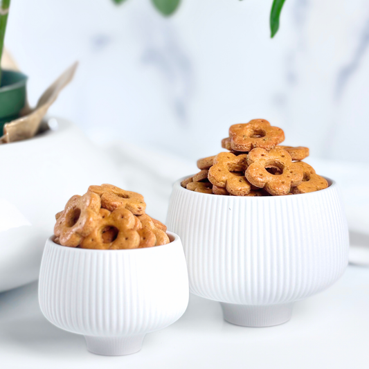daisy bites roasted chicken apple rosemary grain free gluten free dog treats daisy shape