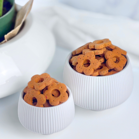 daisy bites cheesy carrot tomato grain free dog treats daisy shape