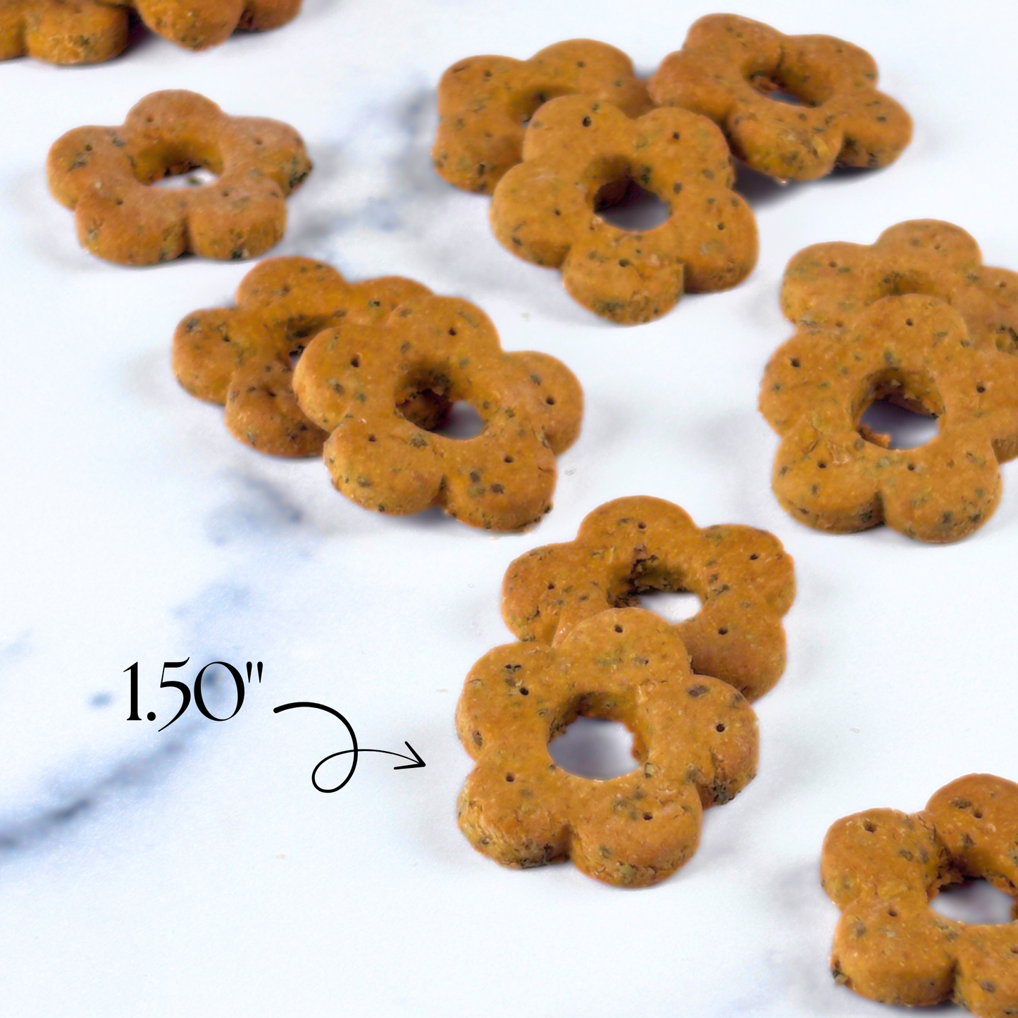 1.50" hand cut daisy shape fresh mint natural breath freshening dog treat ingredient daisy bites